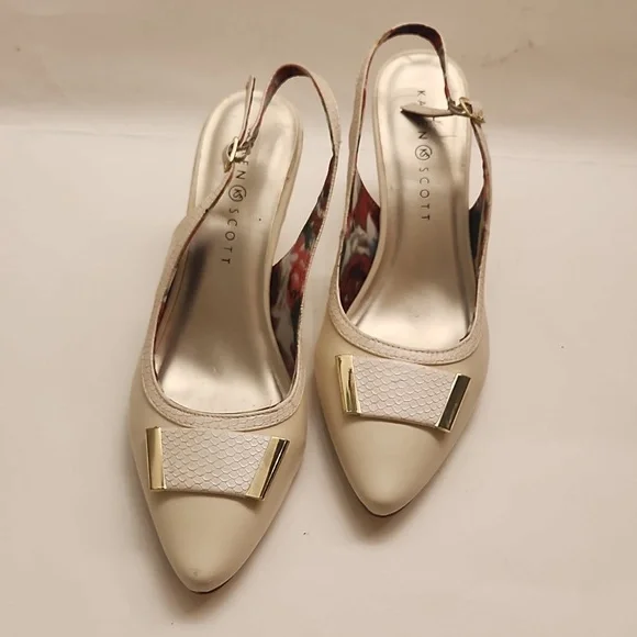Karen Scott Pumps Size 8 1/2 M - Picture 2 of 3